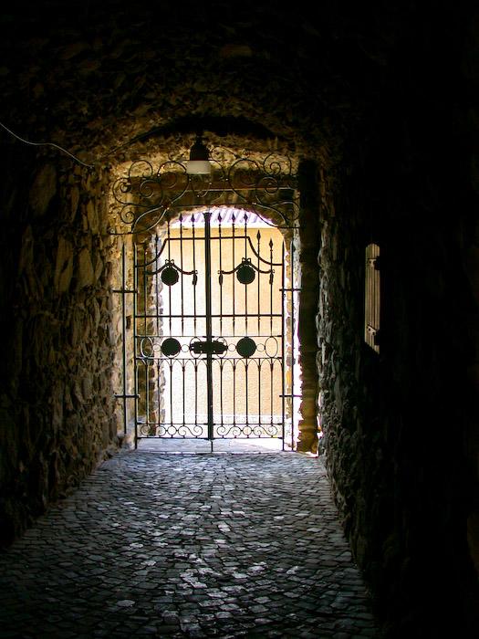 images/bilderleisten/burg_ellar/burg_ellar%20(11).jpg#joomlaImage://local-images/bilderleisten/burg_ellar/burg_ellar (11).jpg?width=525&height=700