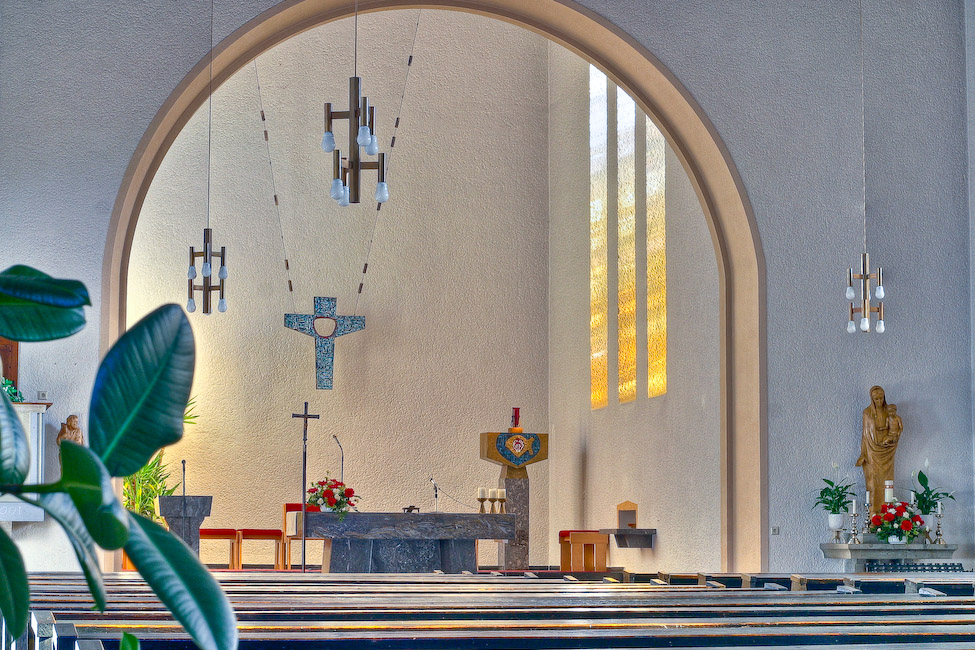 images/bilderleisten/kirchorte/hintermeilingen/IMG_7609_10_11.jpg#joomlaImage://local-images/bilderleisten/kirchorte/hintermeilingen/IMG_7609_10_11.jpg?width=975&height=650